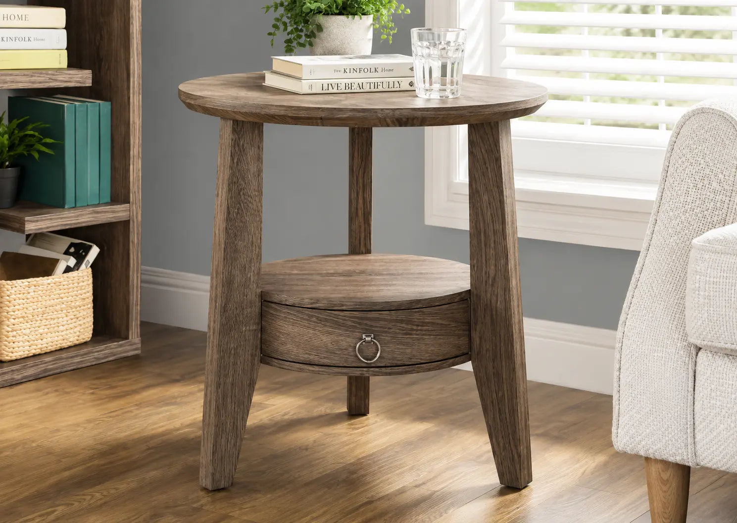 I-2493 Dark taupe reclaimed-look 23”dia accent table / 1 drawer