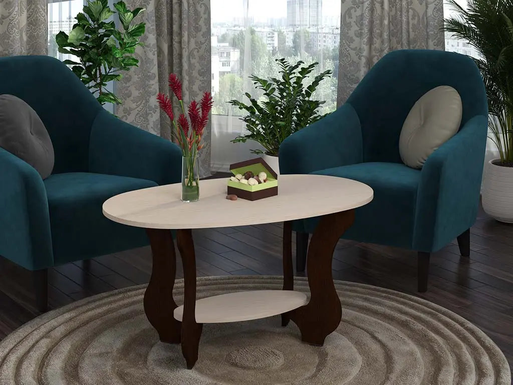 Table basse Optimum Plus avec plateau polygonal clair et piètement brun, entourée de fauteuils verts et dune décoration intérieure moderne.