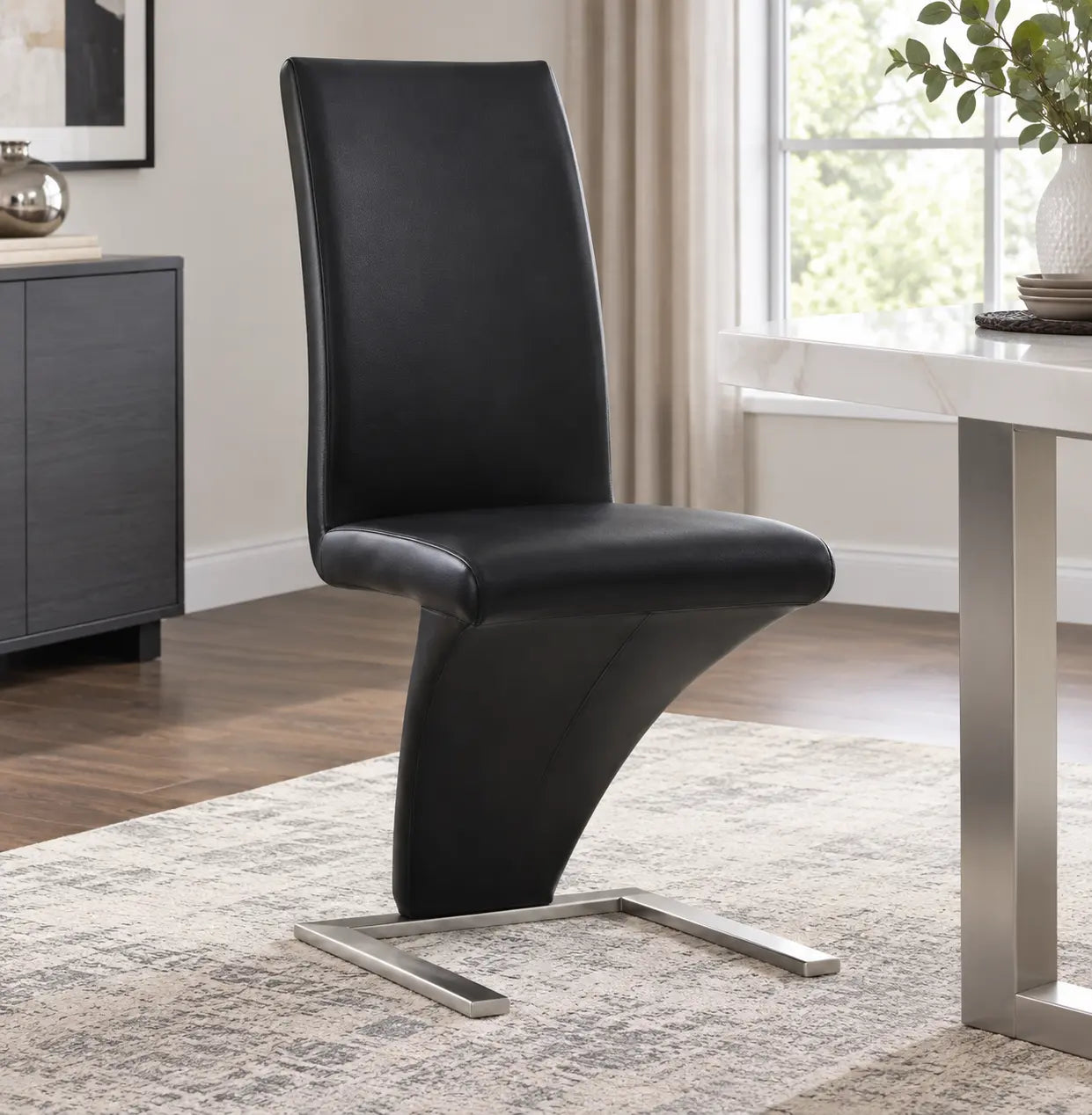 Chaises C-1785 (noir) 2 pièces